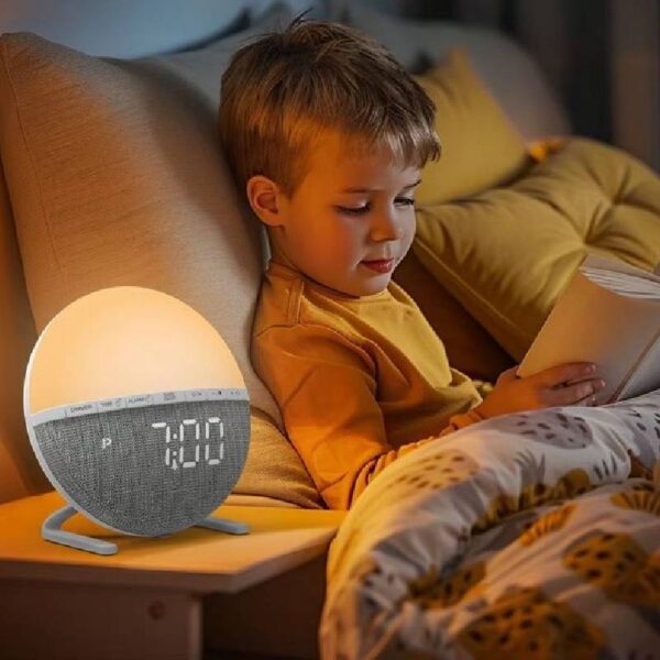 Lumière jaune apaisante émise par le réveil