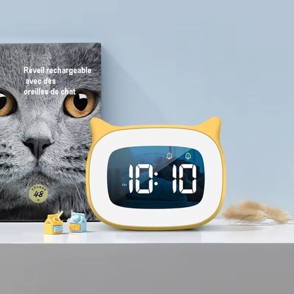 S08b12bc53ddf445f82a58´pp1e552aaf31eQ Réveil rechargeable avec des oreilles de chat digital