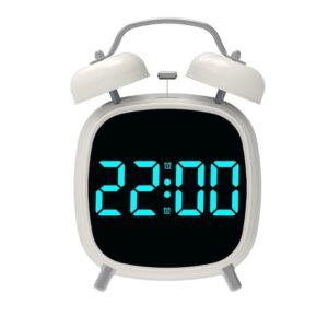 Réveil mécanique double cloche métal blanc avec affichage LED bleu sur fond neutre, vue de face.