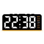 Réveil numérique LED noir affichant 22:38 avec jour de la semaine, vue de face sur fond blanc.