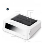 Schéma fonctionnalités réveil numérique solaire avec panneaux solaires et interface USB